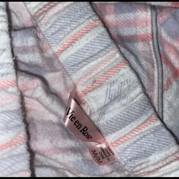 Pyjama set - Picture 3 of 3